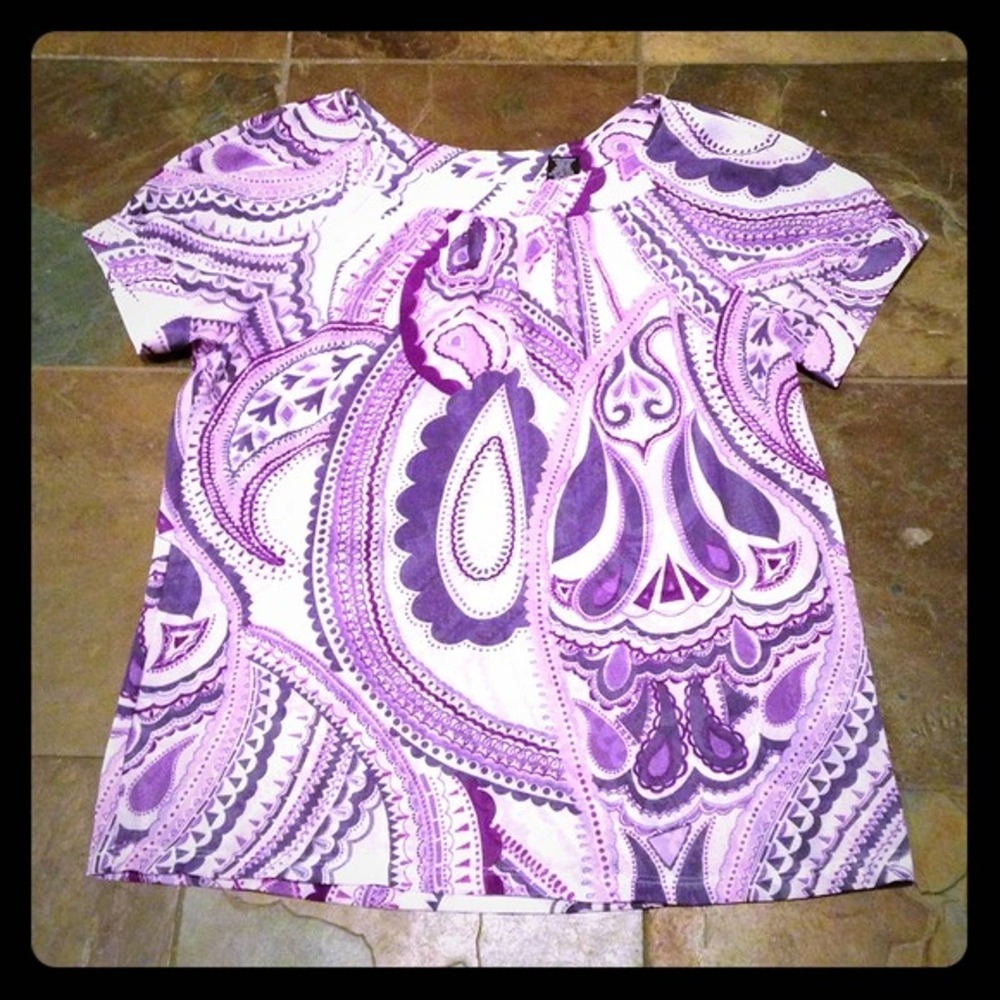 NY & CO. Fun Purple Paisley Print Top